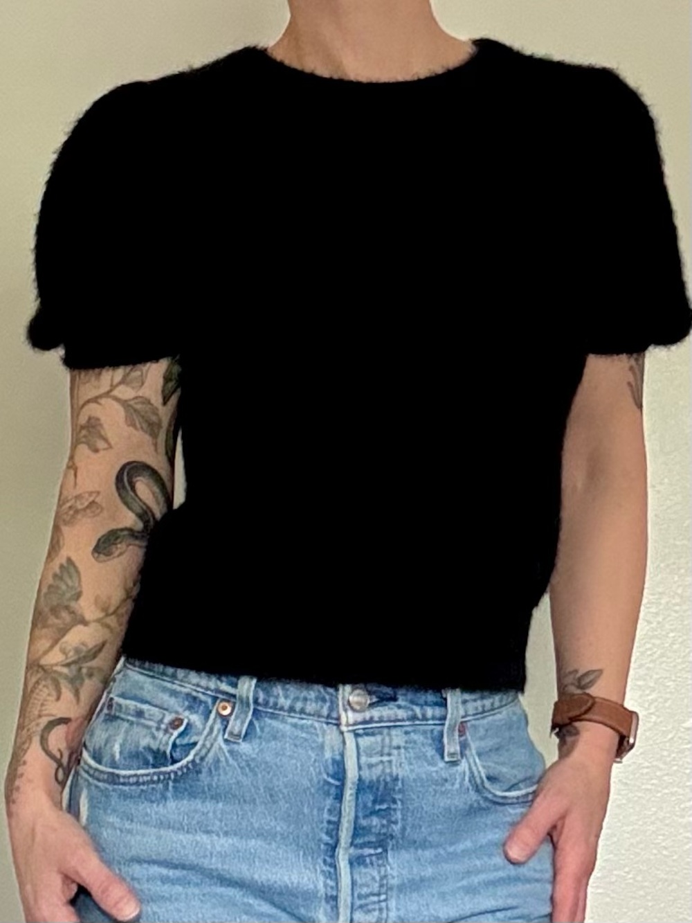 The Reeds x J.Crew puffed sleeve fuzzy sweater - black size medium